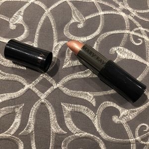 creme lipstick